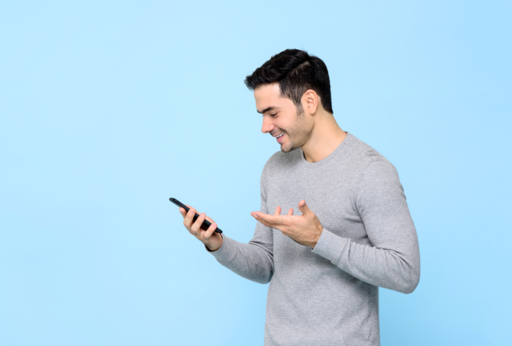 Co wyróżnia telefon z poczwórnym aparatem Samsung Galaxy A33 5G?